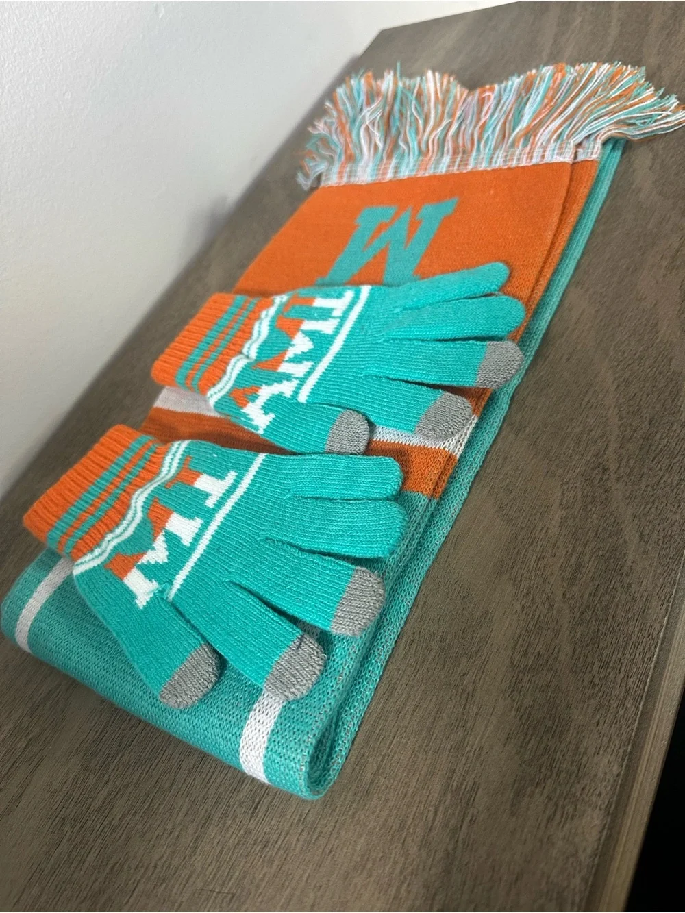 Miami Dolphins Scarf and Gloves Set NWOT